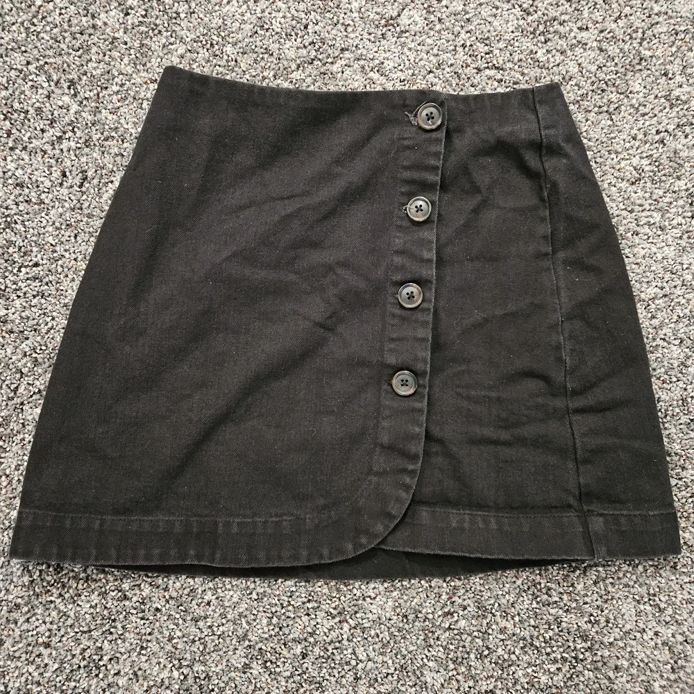 Urban Outfitters Women's Mini Skirt Faux Wrap Size S/P‎ Black